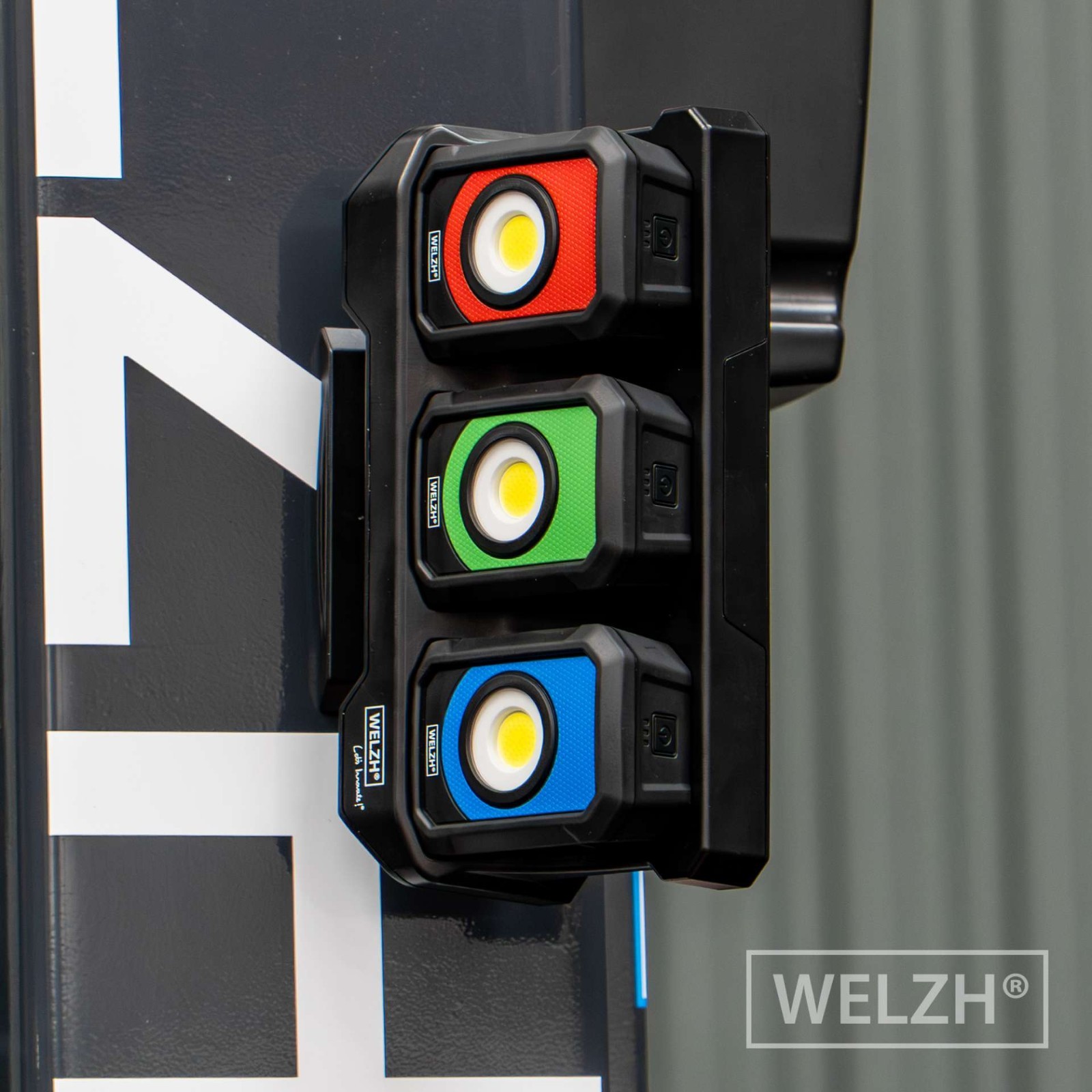 Modular Work Light Lamp Torch System Station + 3 Lights 700-Lumens - Welzh Werkzeug Modular Work Light Lamp Torch System Station + 3 Lights 700-Lumens - Welzh Werkzeug