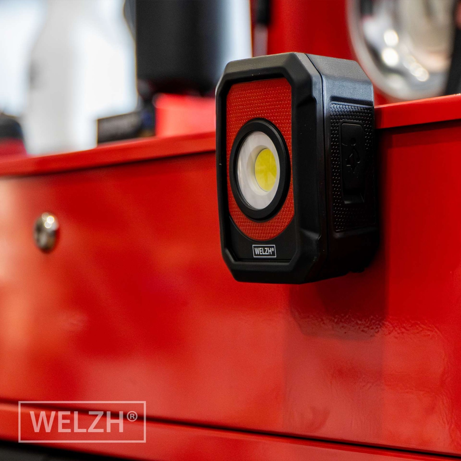 Modular Work Light Lamp Torch System Station + 3 Lights 700-Lumens - Welzh Werkzeug Modular Work Light Lamp Torch System Station + 3 Lights 700-Lumens - Welzh Werkzeug